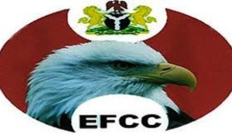 EFCC arrests 23 suspected internet fraudsters in Ibadan